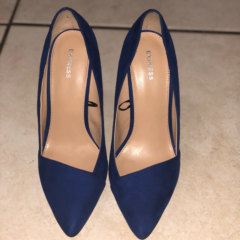 Blue Express pointy heels
